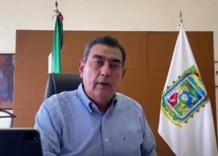 Reaparece el gobernador en el CIS, tras someterse a una cirugía visual