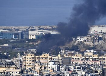 Ataques israelíes en Líbano dejan al menos 9 muertos y casi 100 heridos