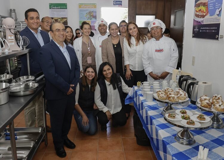 Ponen en marcha nueva Escuela Culinaria Inclusiva en CMERI del SMDIF