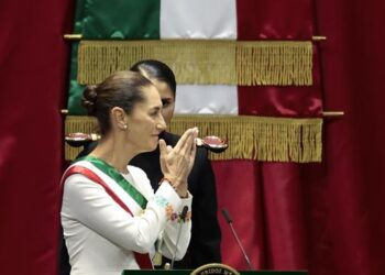Sheinbaum promete que inversiones estarán «seguras» al comenzar su mandato
