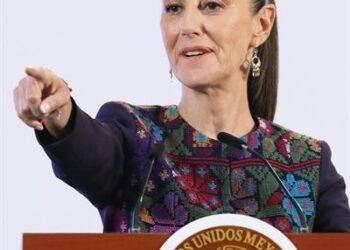 Sheinbaum destaca opinión de Kamala Harris sobre «violencia» del 12 de octubre