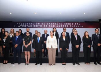 Lupita Cuautle presenta a miembros de su gabinete