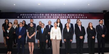 Lupita Cuautle presenta a miembros de su gabinete