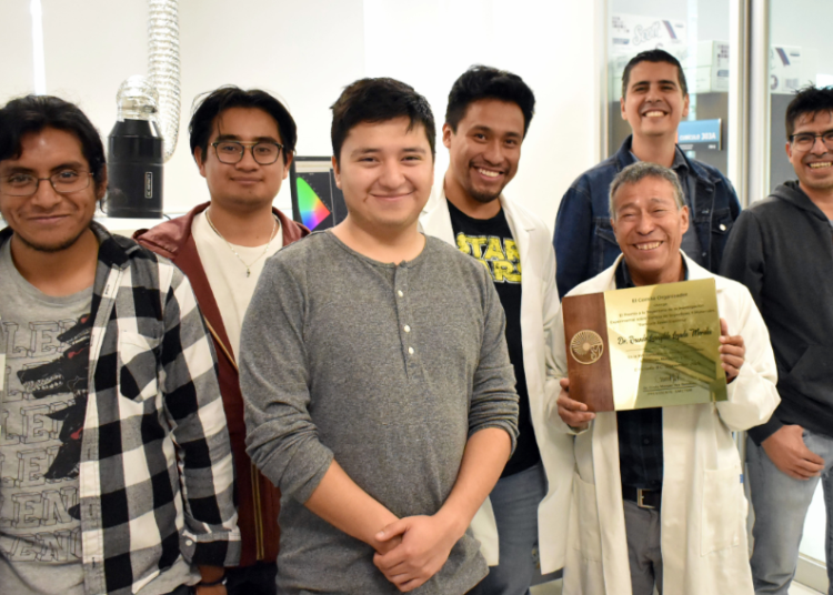 Académico BUAP recibe Premio a la Mejor Investigación Experimental