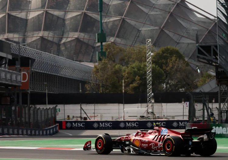 Doble podio de Ferrari en GP de México, ‘Checo’, en última posición