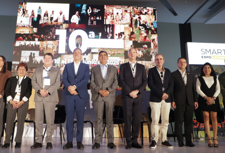 Acierto, regreso de Smart City
