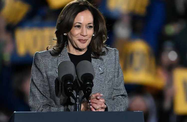 Escucha la cumbia con la que Kamala Harris pide el voto latino (Video)