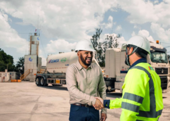 Cemex honra a quienes construyen México