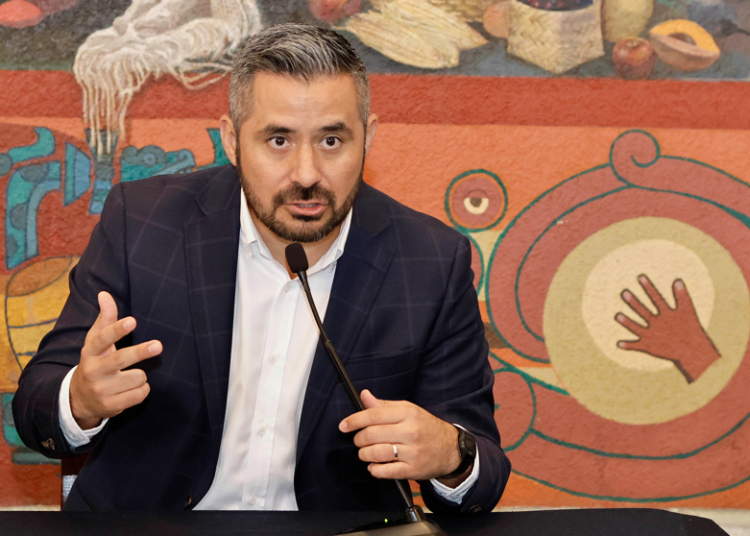 No existe hoyo financiero, dejaremos más de mil 400 millones: Adán Domínguez