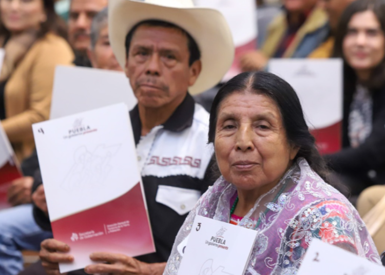 Gobierno entrega mil 500 títulos de propiedad