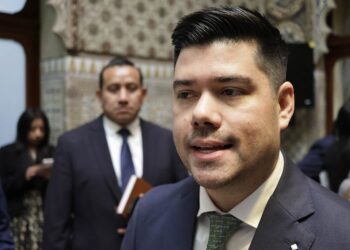 Alcaldes deben denunciar penalmente para castigar abusos en presupuesto