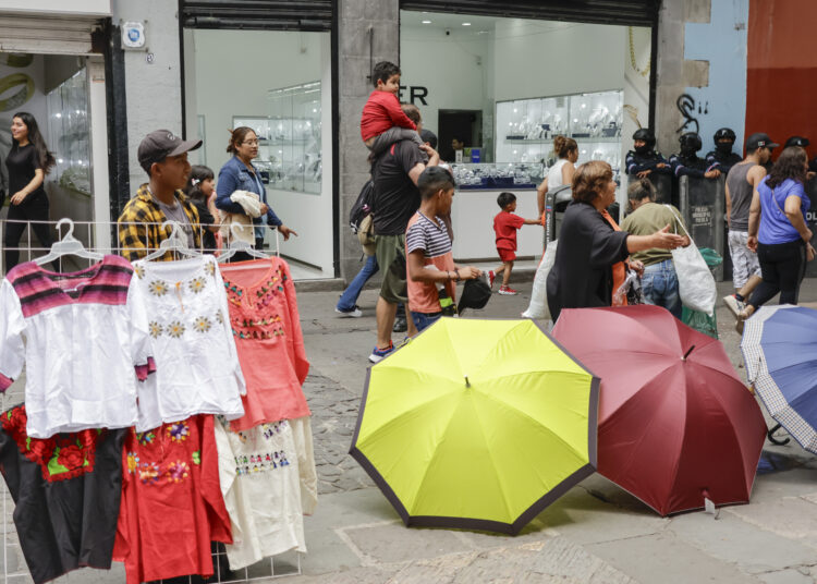 Dejaremos 350 ambulantes en el centro histórico: Jorge Cruz