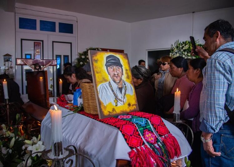 Claman justicia por asesinato del padre Marcelo Pérez en Chiapas