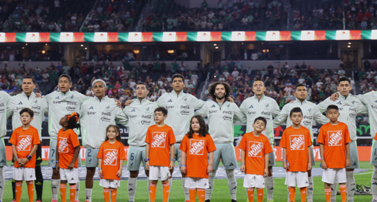 México enfrentará al Valencia en el Estadio Cuauhtémoc este sábado
