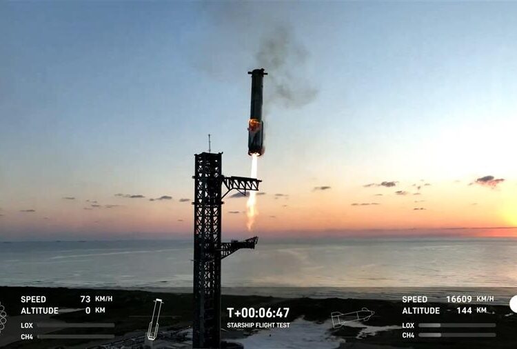 SpaceX prueba con éxito su Starship y captura la primera fase