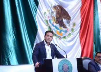 La economía nacional debe crecer de manera inclusiva: Tony Gali