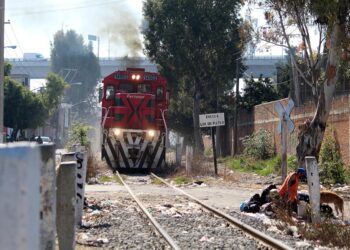 Gobiernos federal y estatal logran reapertura de vías ferroviarias en Puebla