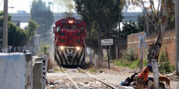 Gobiernos federal y estatal logran reapertura de vías ferroviarias en Puebla