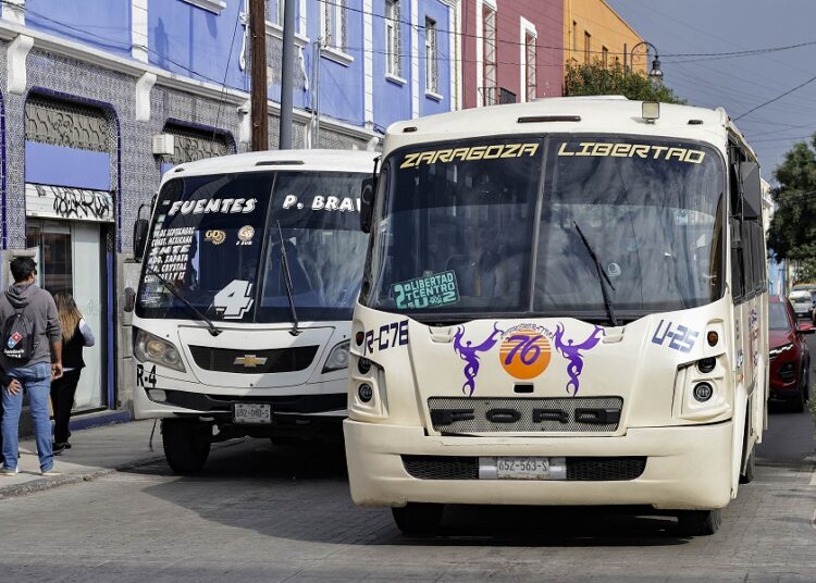 Analizan petición de incremento a tarifa del transporte público