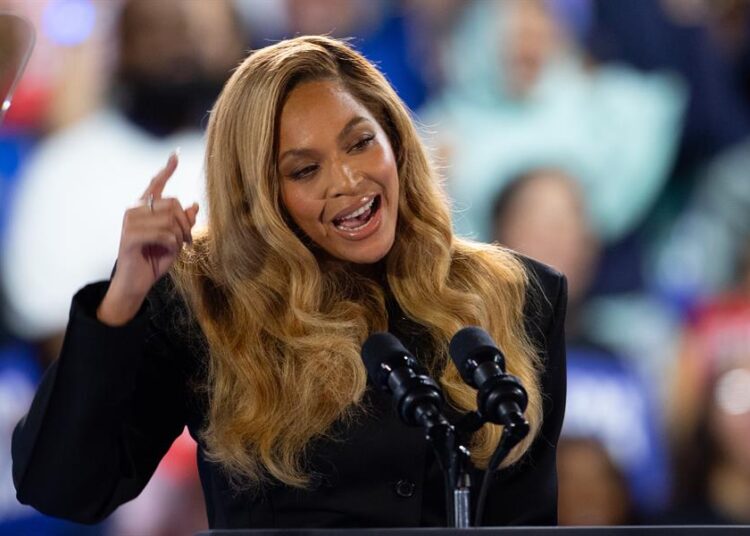 Beyoncé se convierte en la cantante más nominada de la 67 edición de los premios Grammy