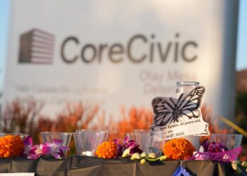En el Día de Muertos recuerdan a inmigrantes fallecidos en centros de detención en EEUU