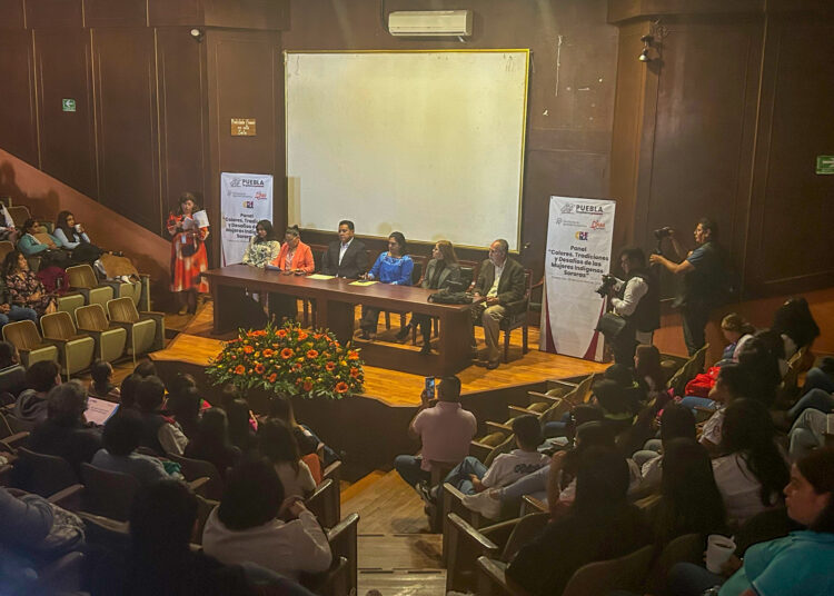 Presenta IPPI libro sobre participación política de mujeres indígenas en Puebla