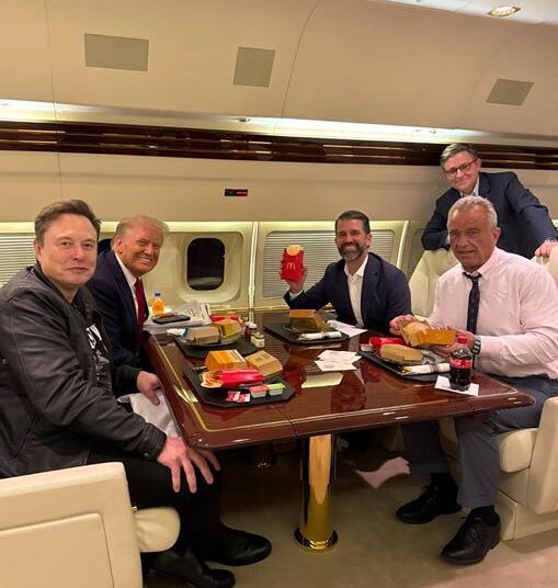 Trump vuelven a promocionar McDonald’s junto a Kennedy, apóstol de la comida sana