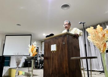 Dios, patria y Trump: nacionalismo religioso entre votantes latinos