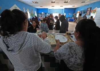 Celebran ‘Día de Acción de Gracias’ en albergue migrante en la frontera de México