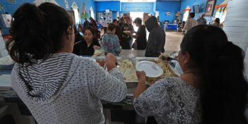 Celebran ‘Día de Acción de Gracias’ en albergue migrante en la frontera de México