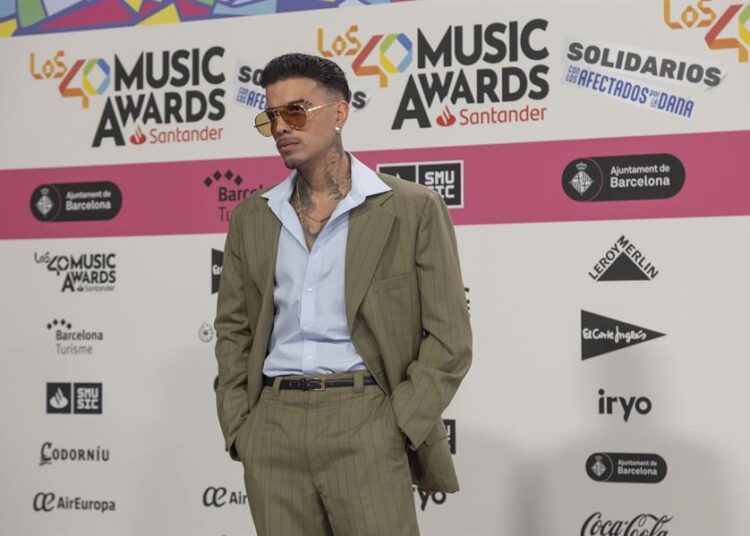 Rauw Alejandro y Myke Towers triunfan en Los40 Music Awards con tres premios cada uno
