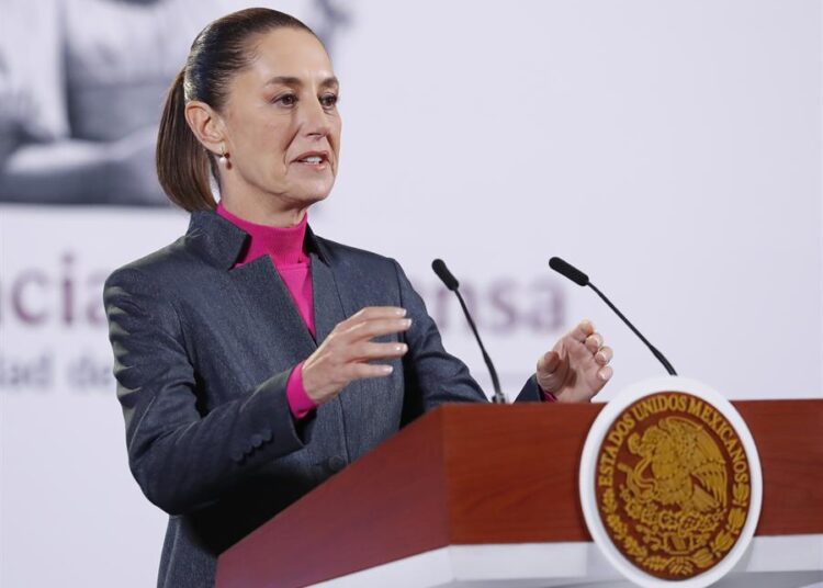 Sheinbaum y la directora de Fitch analizan la economía y finanzas de México