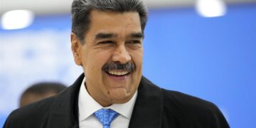 EEUU aprueba ley contra contratos ligados a Maduro