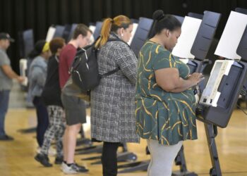 El Departamento de Justicia de EEUU monitoreará el acceso al voto en 27 estados