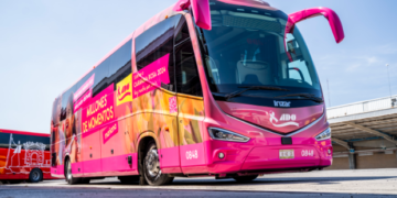 Caravana Rosa se amplía: ADO ofrece pases rosas y mastografías gratuitas en 12 terminales hasta fin de año