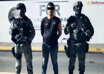 Resultado de inteligencia generada por el Gabinete de Seguridad, en Sinaloa fueron detenidos dos sujetos en posesión de armas de fuego y fentanilo
