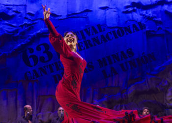 Una bailadora de flamenco… japonesa