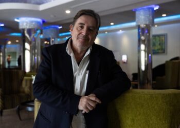 Luis García Montero ve a la poesía como defensa ante los males actuales