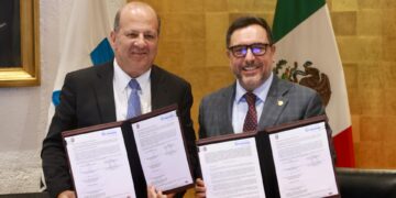 Renovaron el convenio del IPN y Telmex