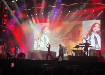 Paty Cantú abre concierto de los Ángeles Azules en la Ibero Puebla