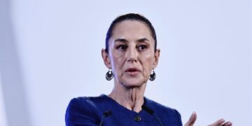Sheinbaum se compromete a que mujeres indígenas estén «en el centro»