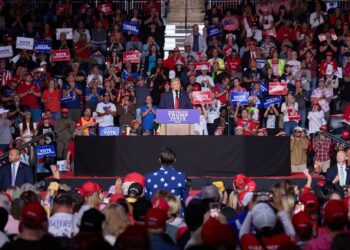 Harris y Trump eligen los mismos estados para su cierre de campaña: Pensilvania y Míchigan