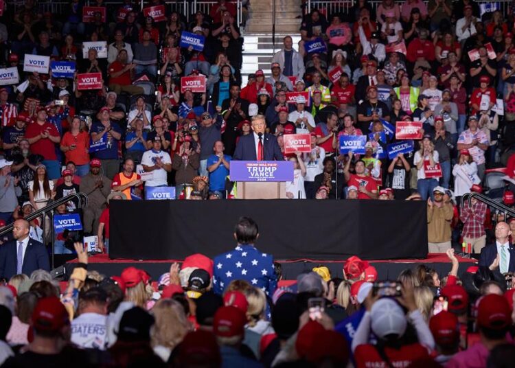 Harris y Trump eligen los mismos estados para su cierre de campaña: Pensilvania y Míchigan