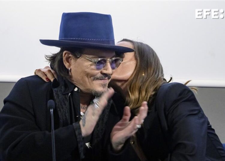 Johnny Depp: «El cine europeo es más creativo que Hollywood, Almodóvar es un ejemplo»