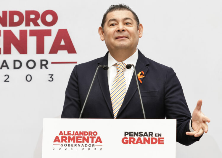 Armenta propondrá devolver fuero a diputados de Puebla