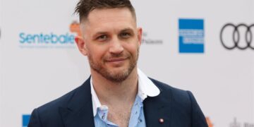 Tom Hardy, Pierce Brosnan y Helen Mirren se unen en nueva serie de Guy Ritchie
