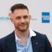 Tom Hardy, Pierce Brosnan y Helen Mirren se unen en nueva serie de Guy Ritchie