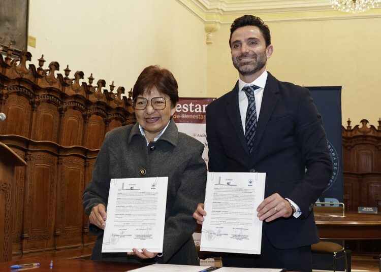 BUAP y Bienestar firman acuerdo para difundir convocatoria de profesionales de la salud