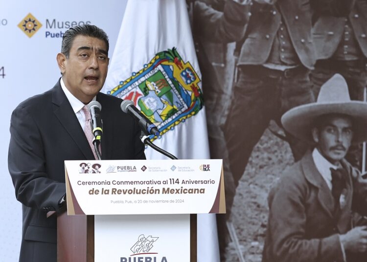Céspedes encabeza ceremonia por 114 aniversario del inicio de la Revolución mexicana
