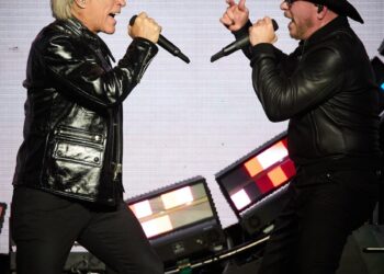 Bon Jovi y Pitbull en el sencillo ‘Now Or Never’, versión de ‘It’s My Life’